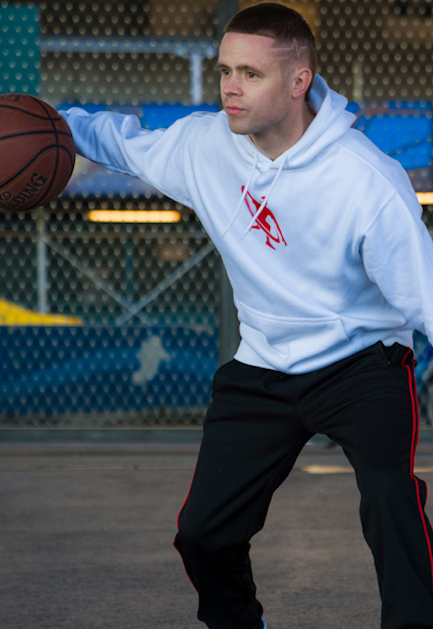 профессор баскетбол. профессор лайв баскетбол. профессор грейсон бучер баскетбол. грейсон бучер. грейсон бучер дриблинг.